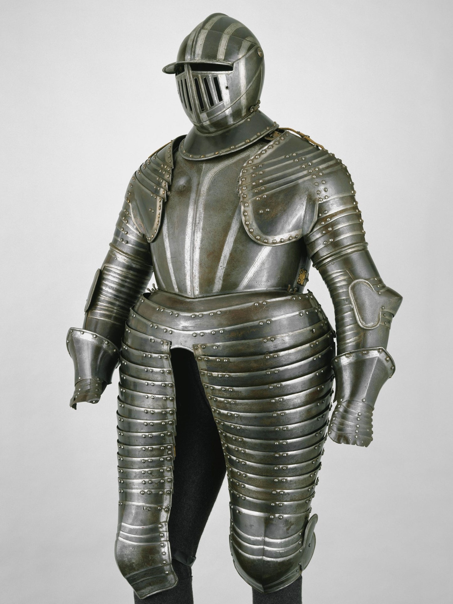 SCALAMANDRE  KNIGHT WALLCOVERING ABSTRACT 
DOTS , CIRCLES 
TEXTURE BURNISHED GOLD   - SC 0002WP88559 NEW SKU # SCWP885590002