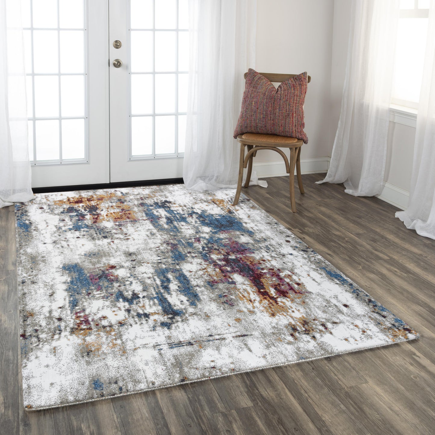 Contemporary rug, 10' x 13'.