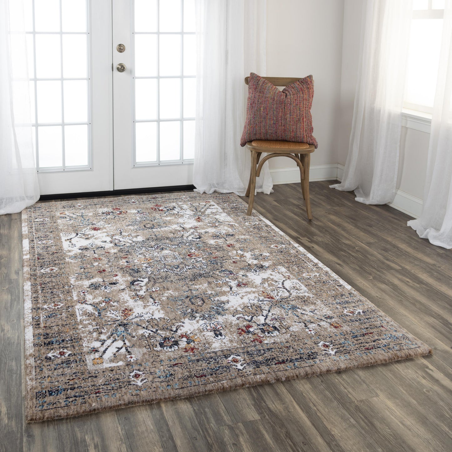 Traditional 5' x 8' rug.