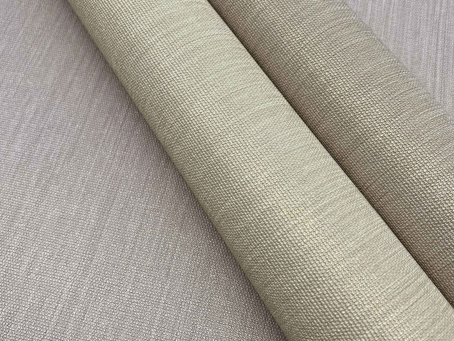 York Wallcoverings Signature Textures Resource Library Nuvola Weave Straw Wallpaper Traditional Textures Browns   - SI20770