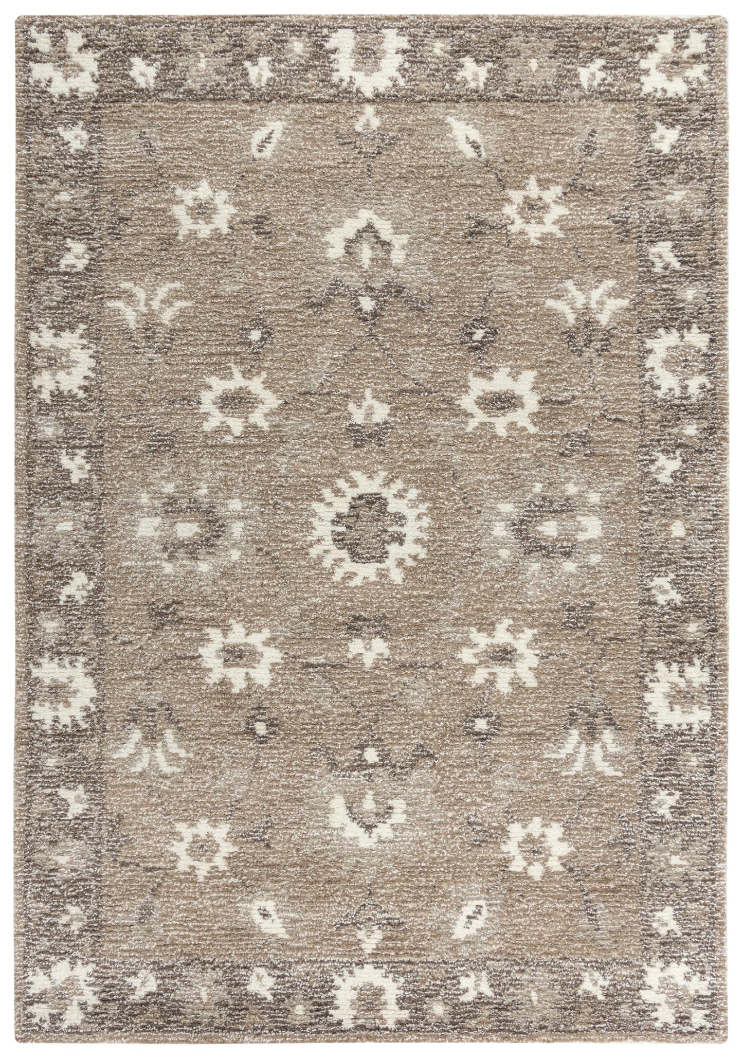 Serena Traditional rug, 9' x 12'.