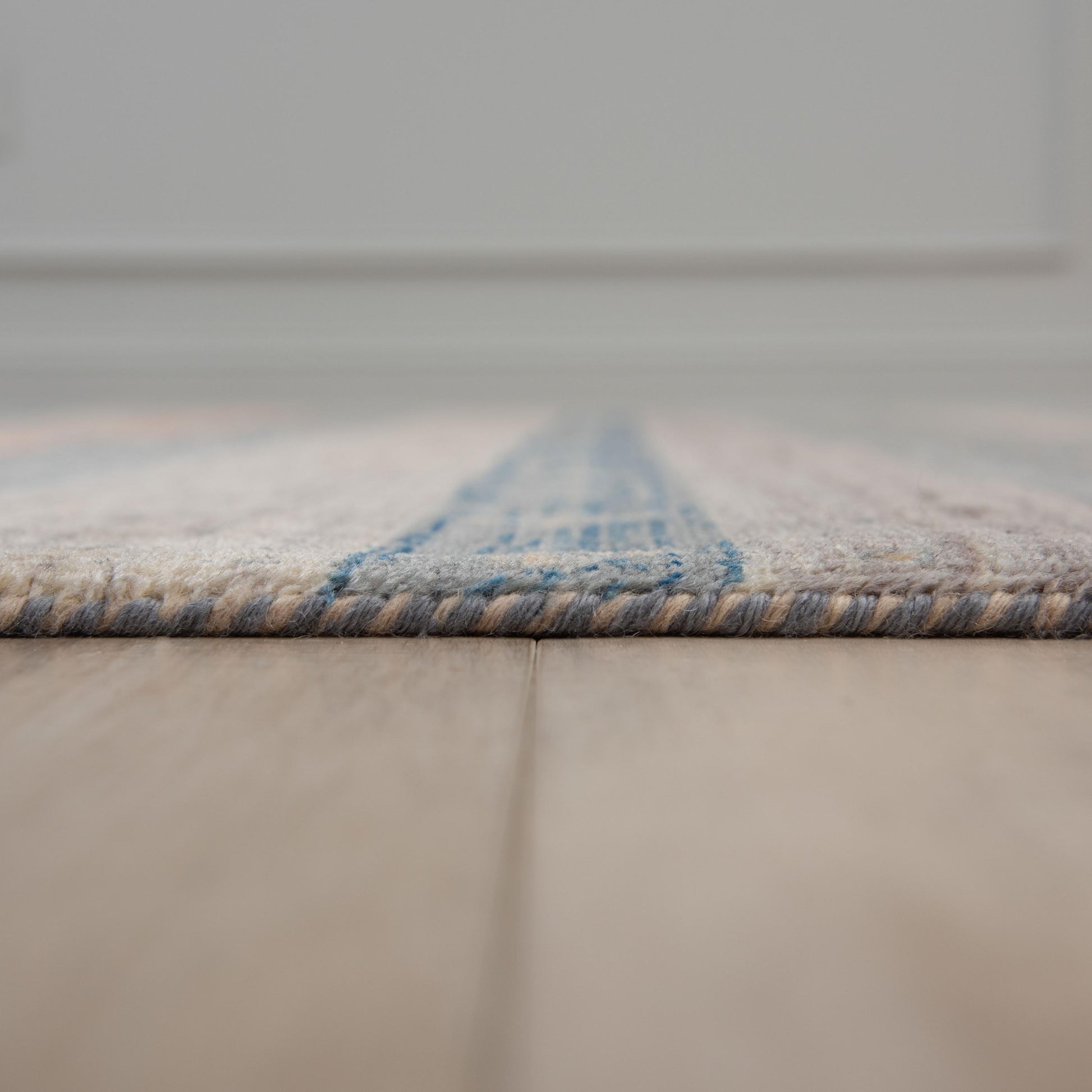 Rug, 8' x 10'.