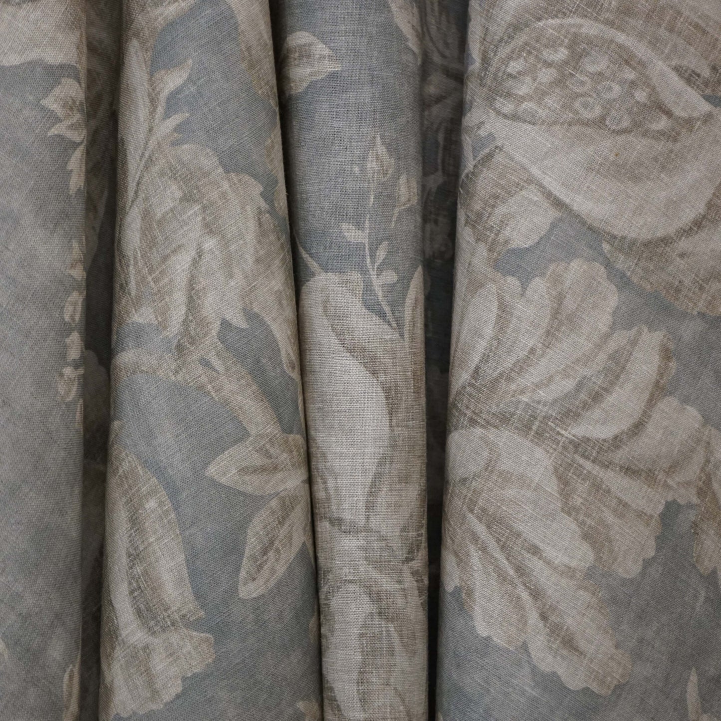 JF Fabrics JF Studio SUMMERLEA 63 Fabric Floral, Traditional Beige, Light Blue  Linen, Print - 9005263 SJ102