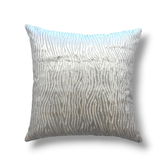 20" Sand 52% Viscose, 48% Polyester Pillow Cover in Kravet Onda Sand / F0749/11.CAC.0 Fabric