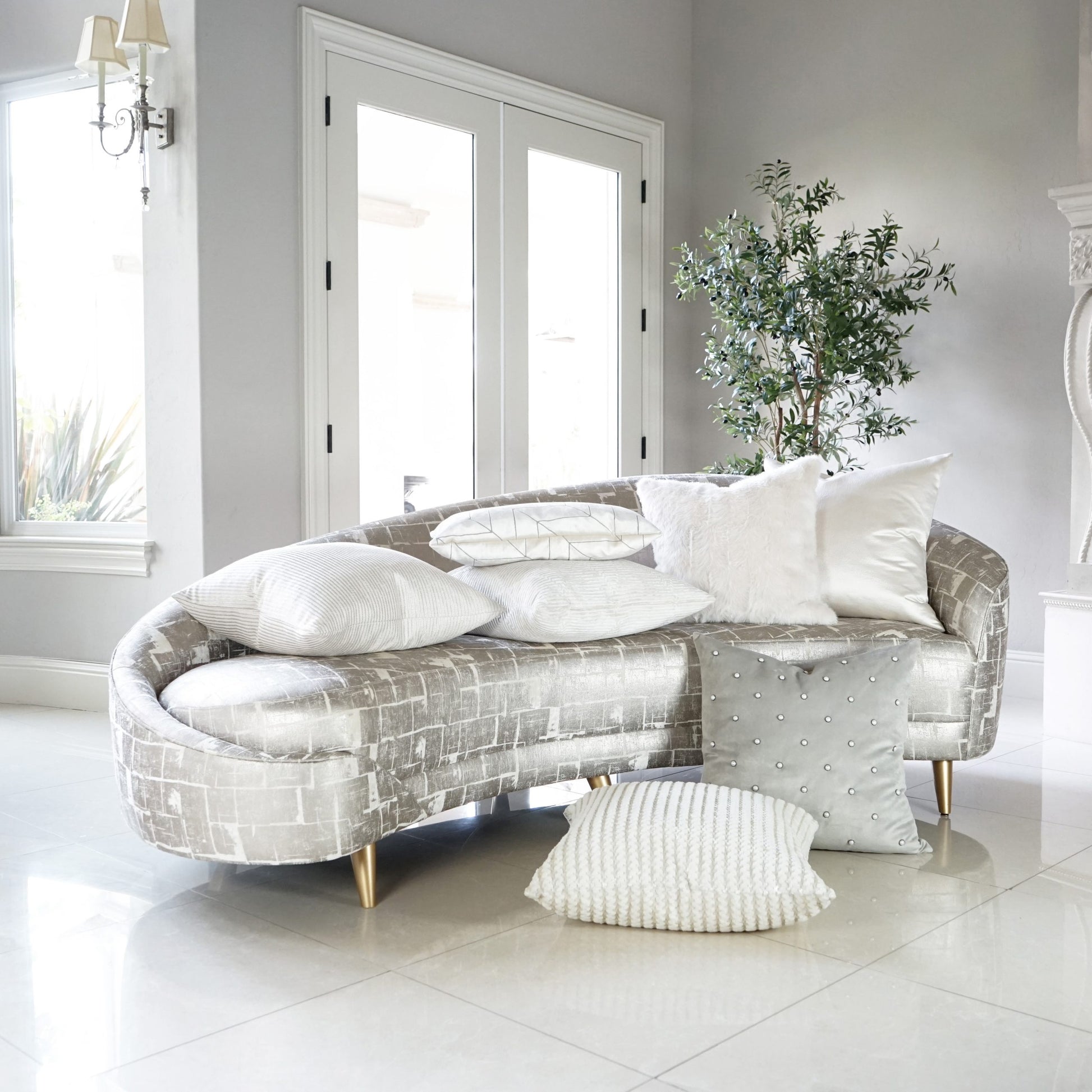 Ivory modern geometric pillow, 24" x 24".
