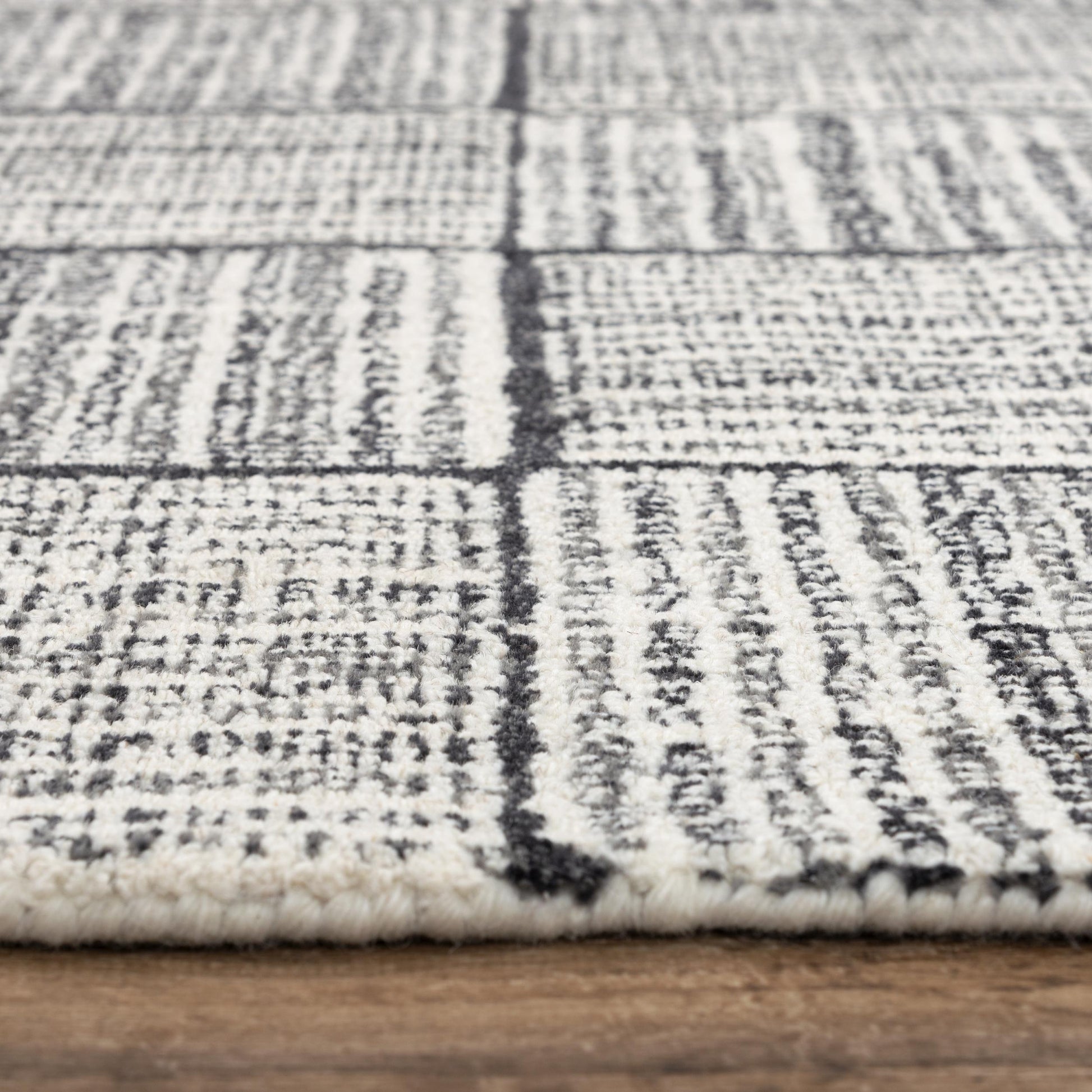 Taylor Contemporary rug, 9' x 12'.