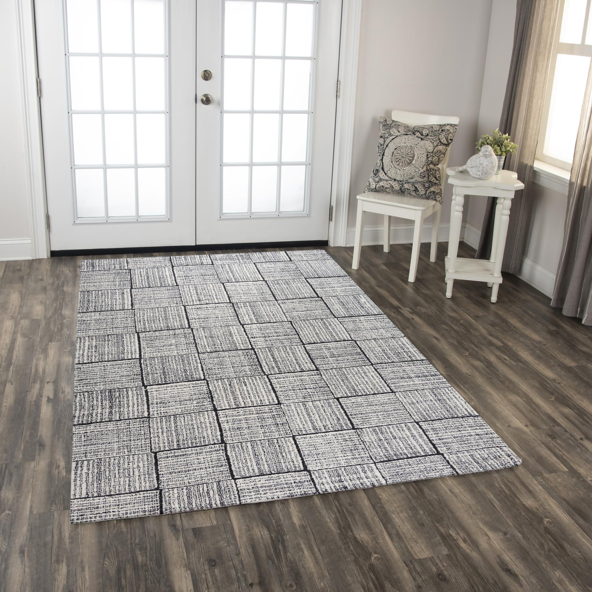 Taylor Contemporary rug, 9' x 12'.