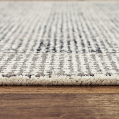 Area rug, 8' x 10'.
