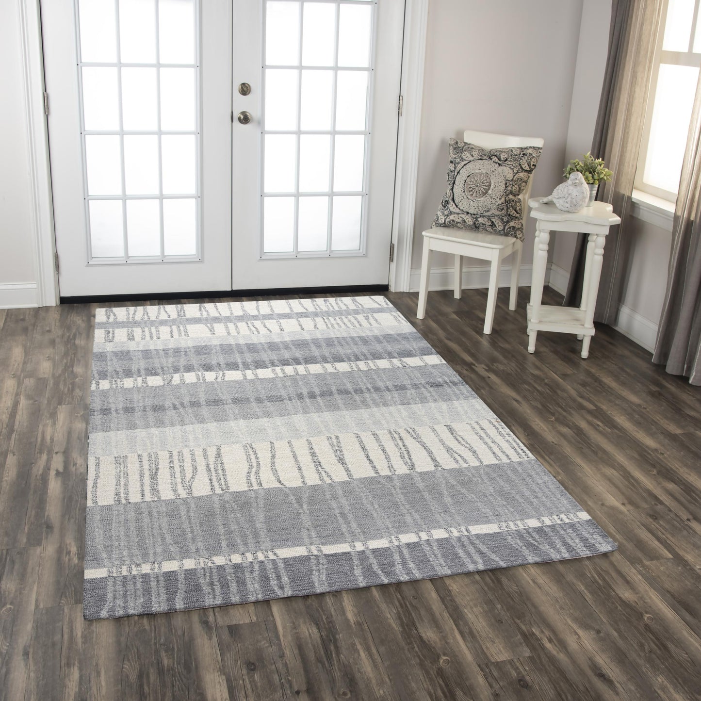 Taylor Contemporary rug, 8' x 10'.