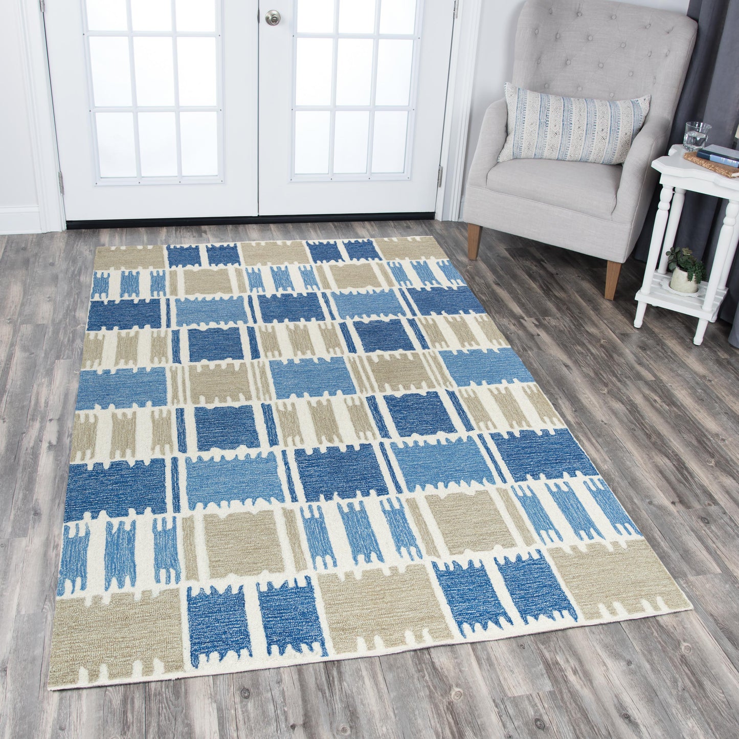 Contemporary rug, 9' x 12'.