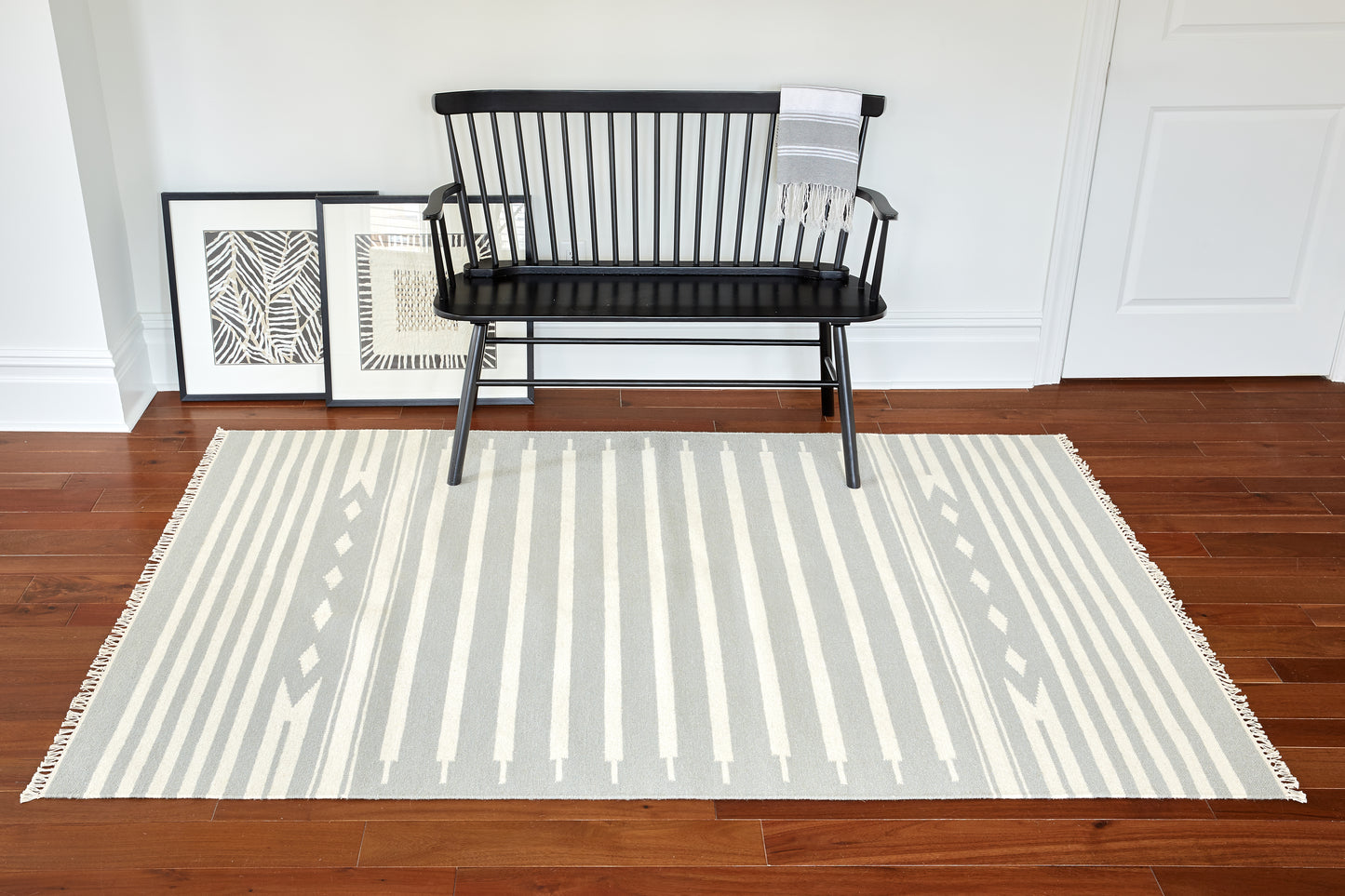 Momeni Rugs   Thompson 5'X8'    - THOMPTHO-1GRY5076