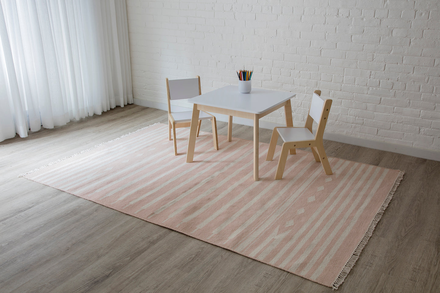 Momeni Rugs   Thompson 2'X8' Runner    - THOMPTHO-1PNK2380