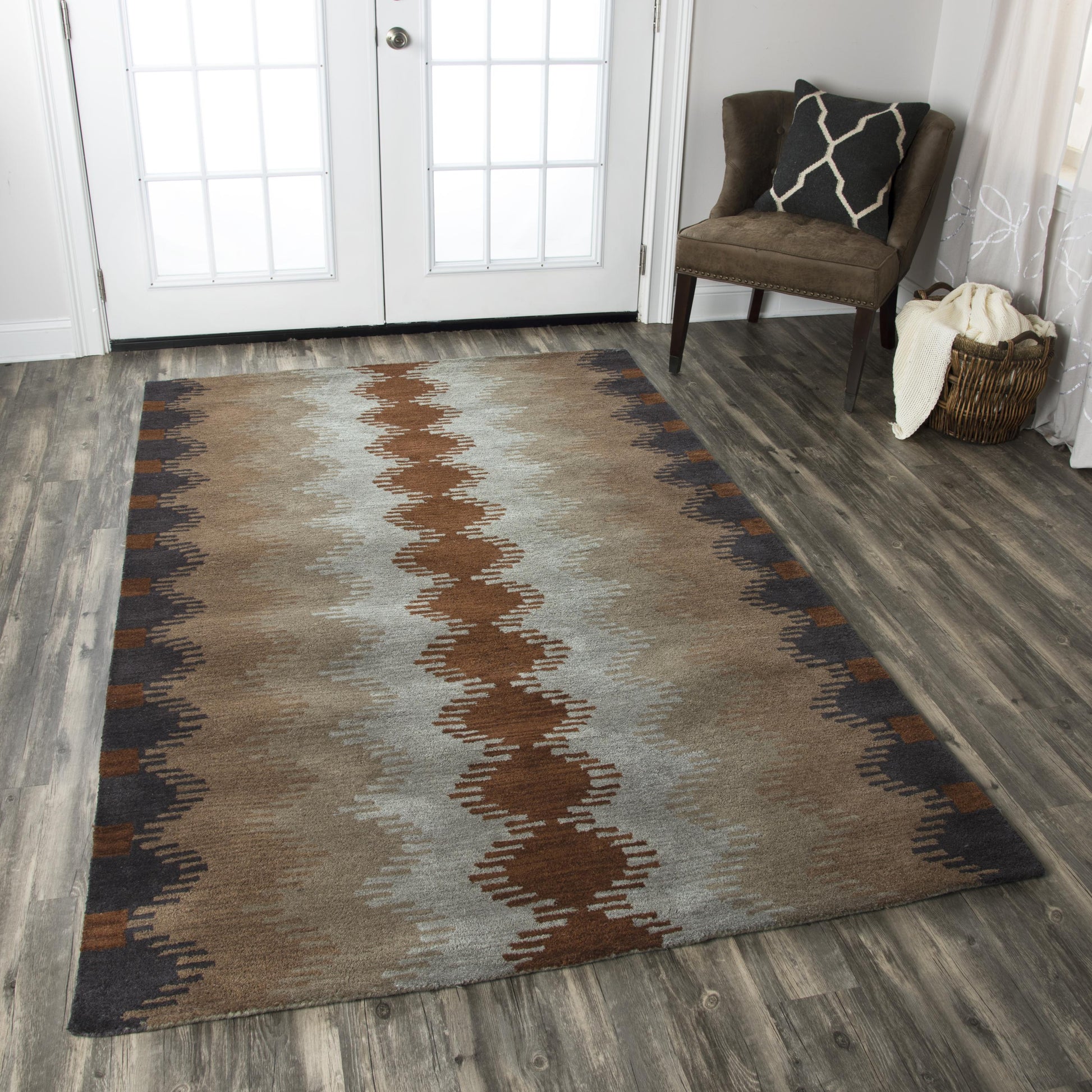 Rug, 8' x 10', rustic lodge style.