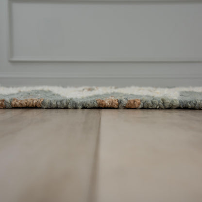 Rug in rustic lodge style, 5' x 8'.