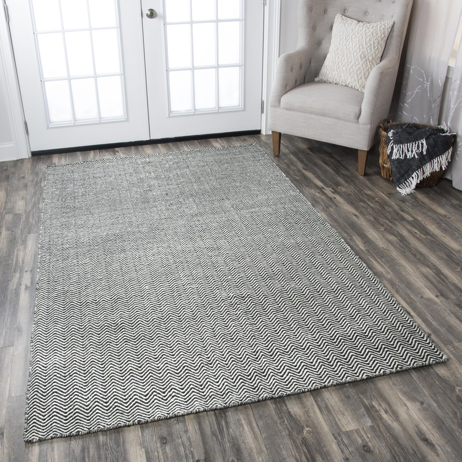 Twist casual area rug, 9' x 12'.
