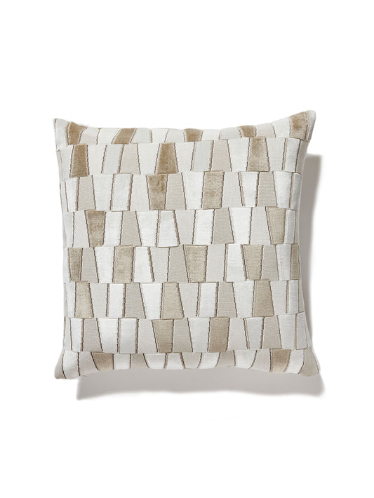 SCALAMANDRE PILLOWS   GRAPHIC SQUARE    - V4 0001FACETPILL