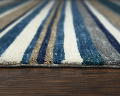 Rug, contemporary style, 9' x 12'.