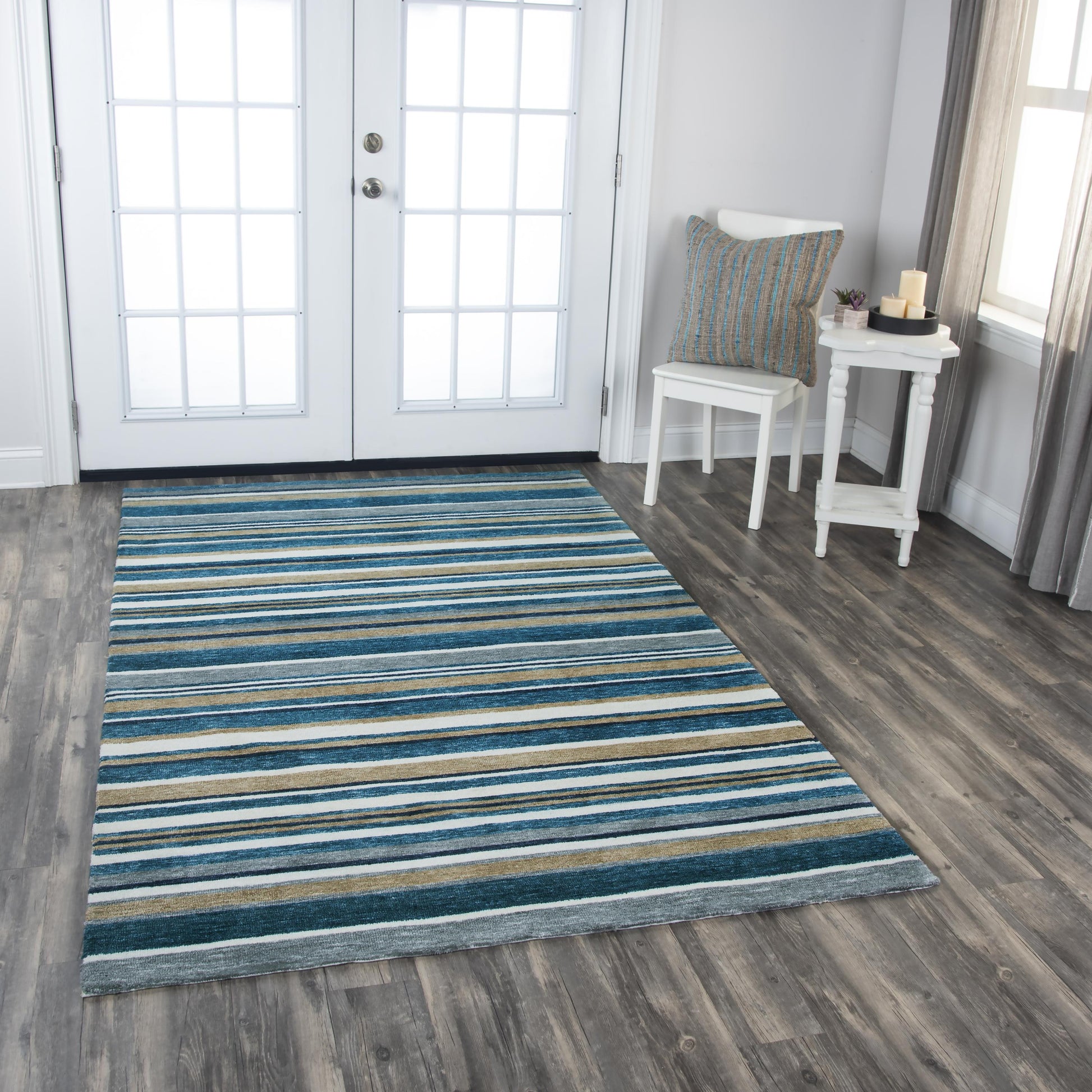 Villa Contemporary rug, 9' x 12'.