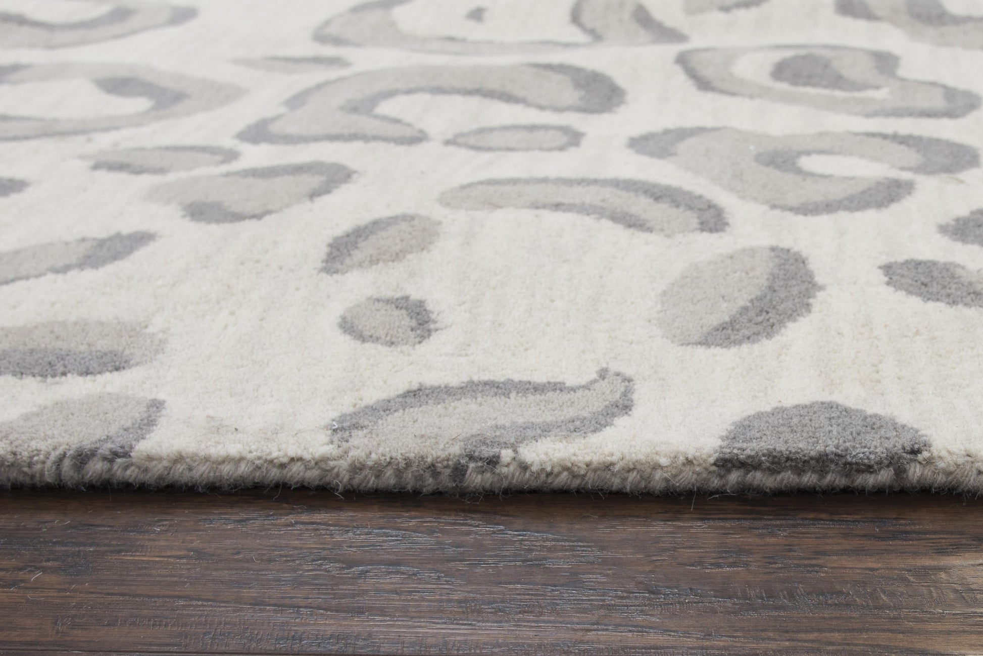 Area rug, 2' x 8