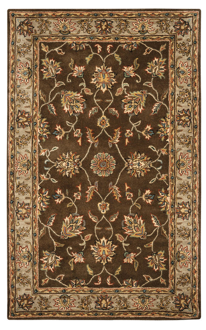 Volare traditional rug, 5' x 8'.