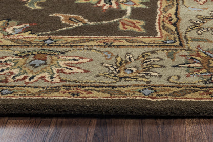 Traditional 5' x 8' rug.