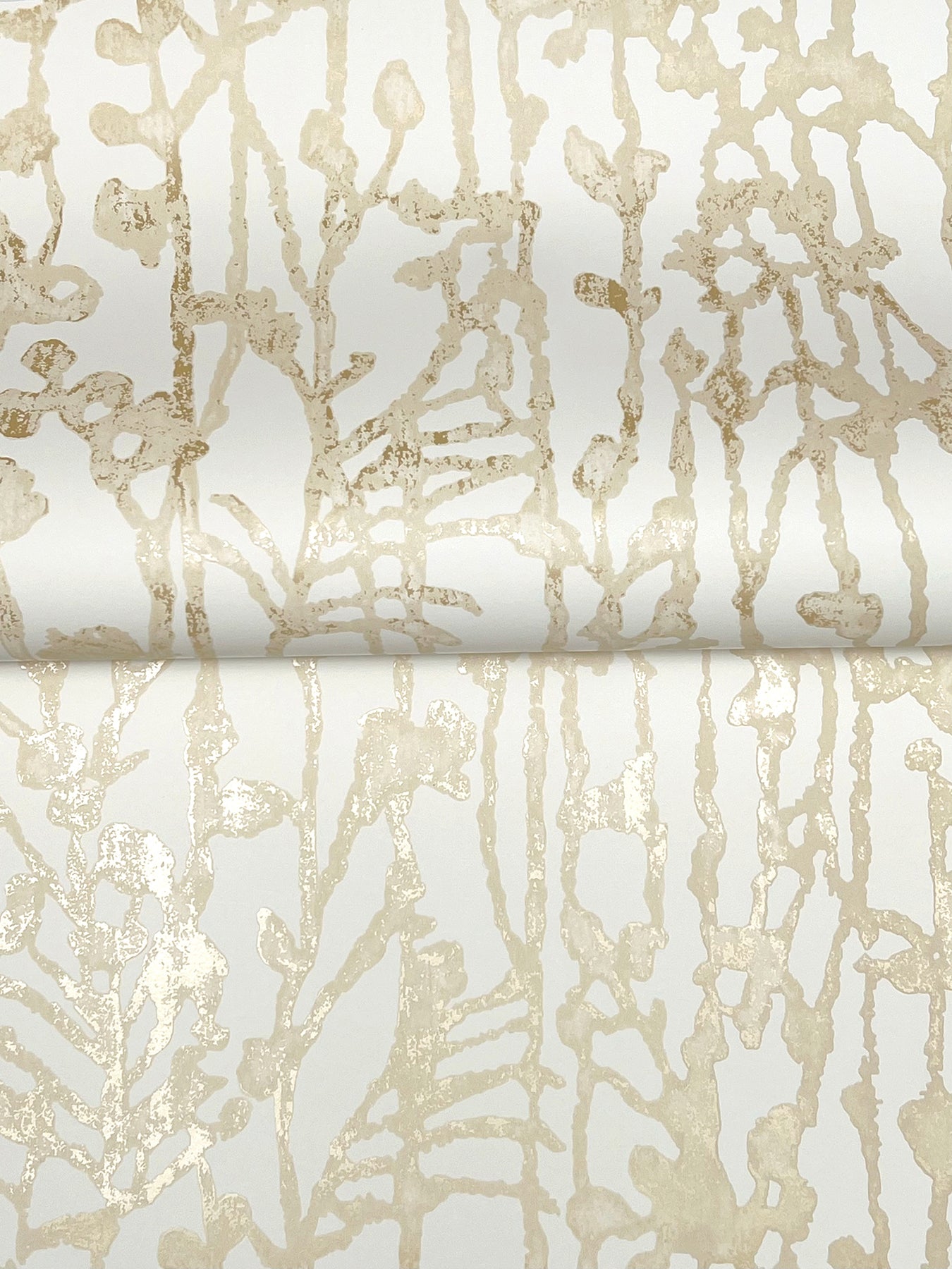 York Wallcoverings Ronald Redding Filigree Gold Abstract Wallpaper Abstract Modern Gold  Wallpaper - VR1560