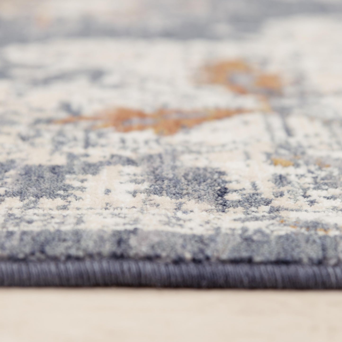 Ventura Transitional rug, 5' x 8'.
