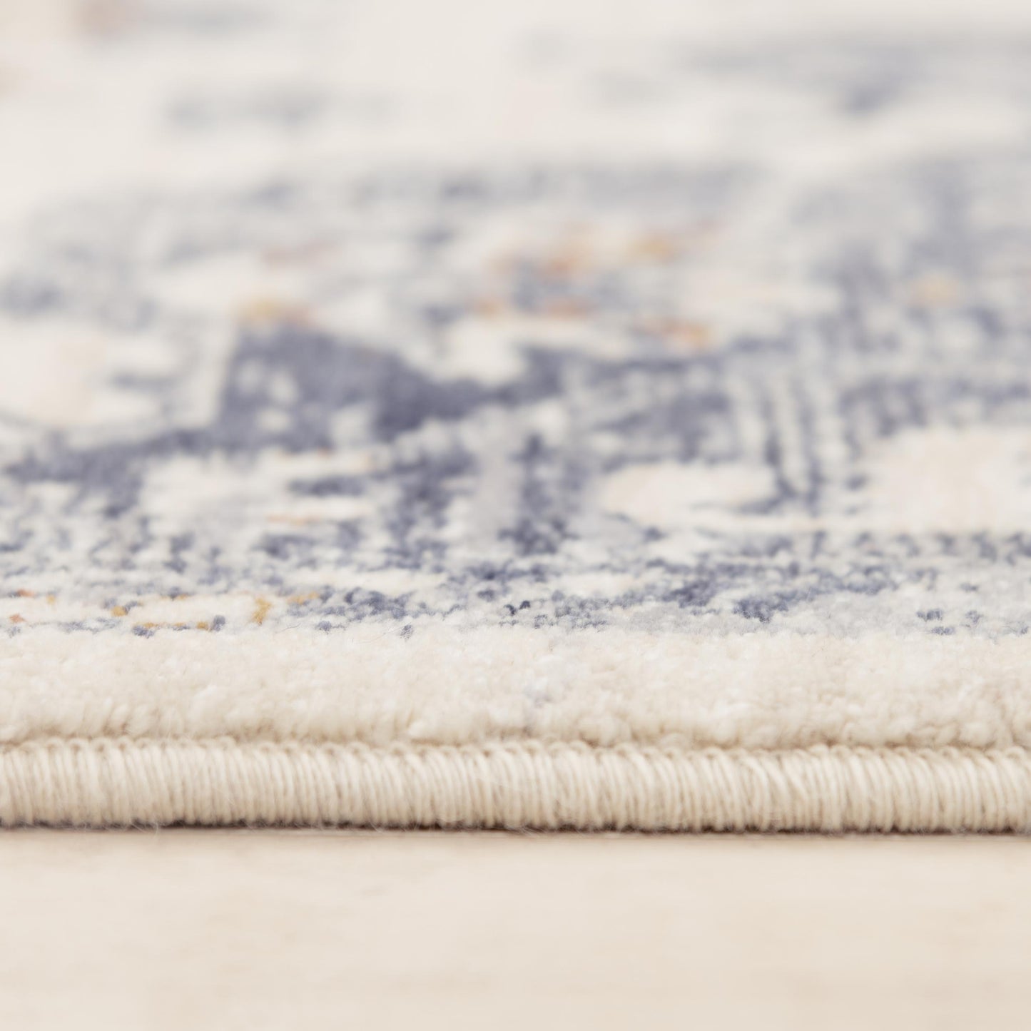 Ventura Transitional rug, 5' x 8'.