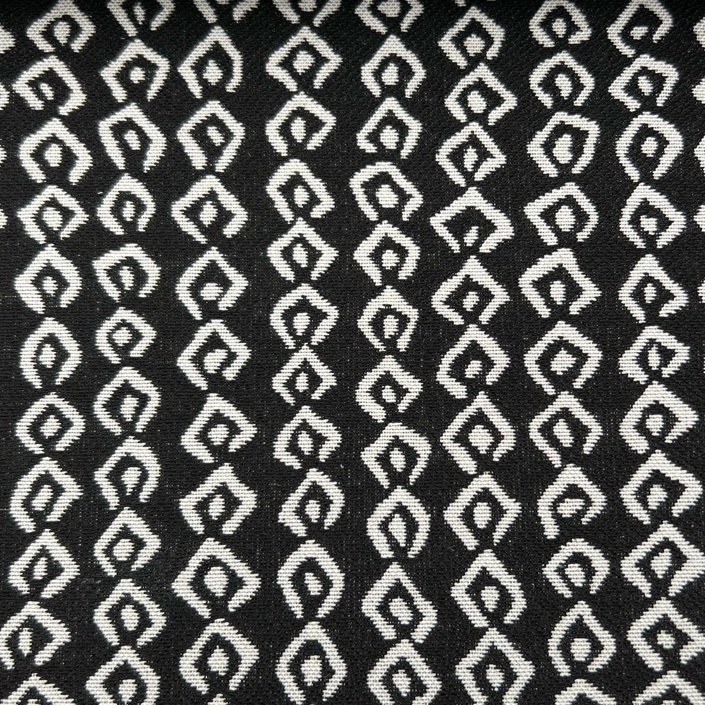 JF Fabrics Inside Out WHIRLPOOL 99 Fabric Abstract, Texture, Contemporary Black, White  Jacquard, Outdoor - 9029799 J9211