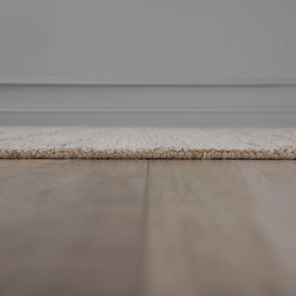 Willow casual rug, 2' x 8'.
