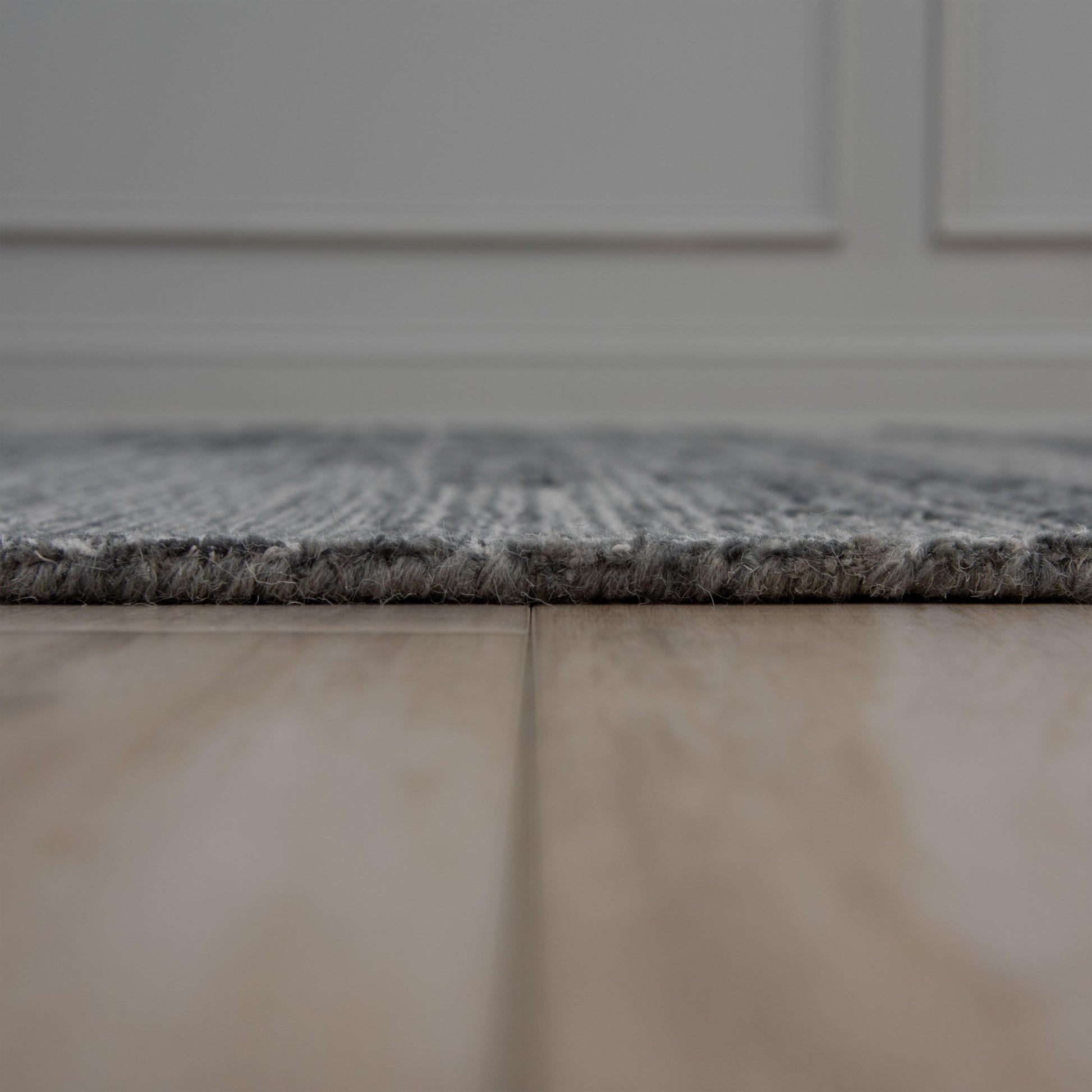 Willow casual rug, 8' x 10'.