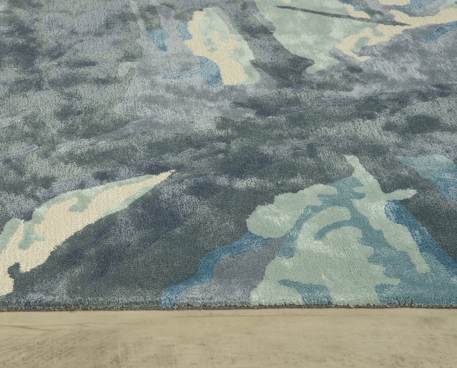 Wave rug, contemporary style, 8' x 10'.