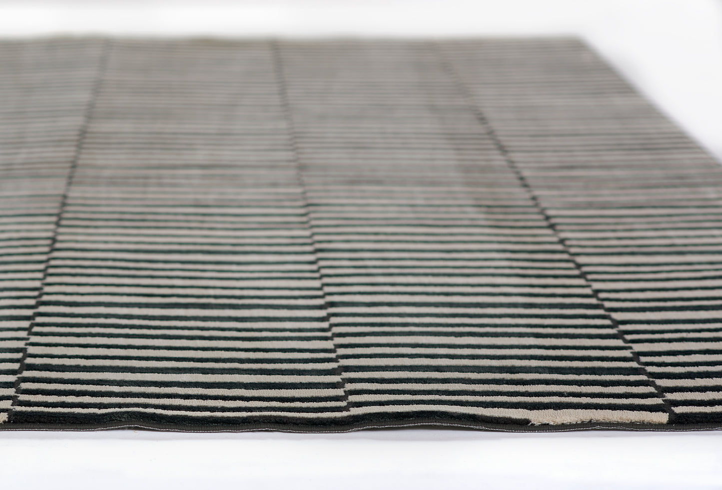 Momeni Rugs   Xander 9'X13'    - XANDEXAN-1BLK93C6