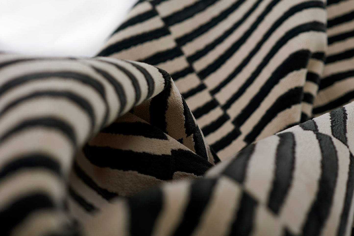 Momeni Rugs   Xander 9'X13'    - XANDEXAN-1BLK93C6