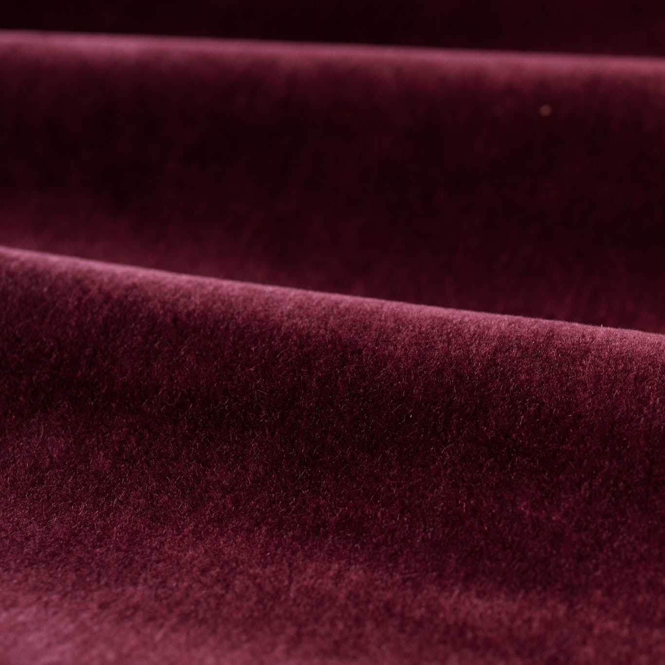 ZOFFANY Mohair Fabric Plains , Textures Bordeaux   - ZL7X333441