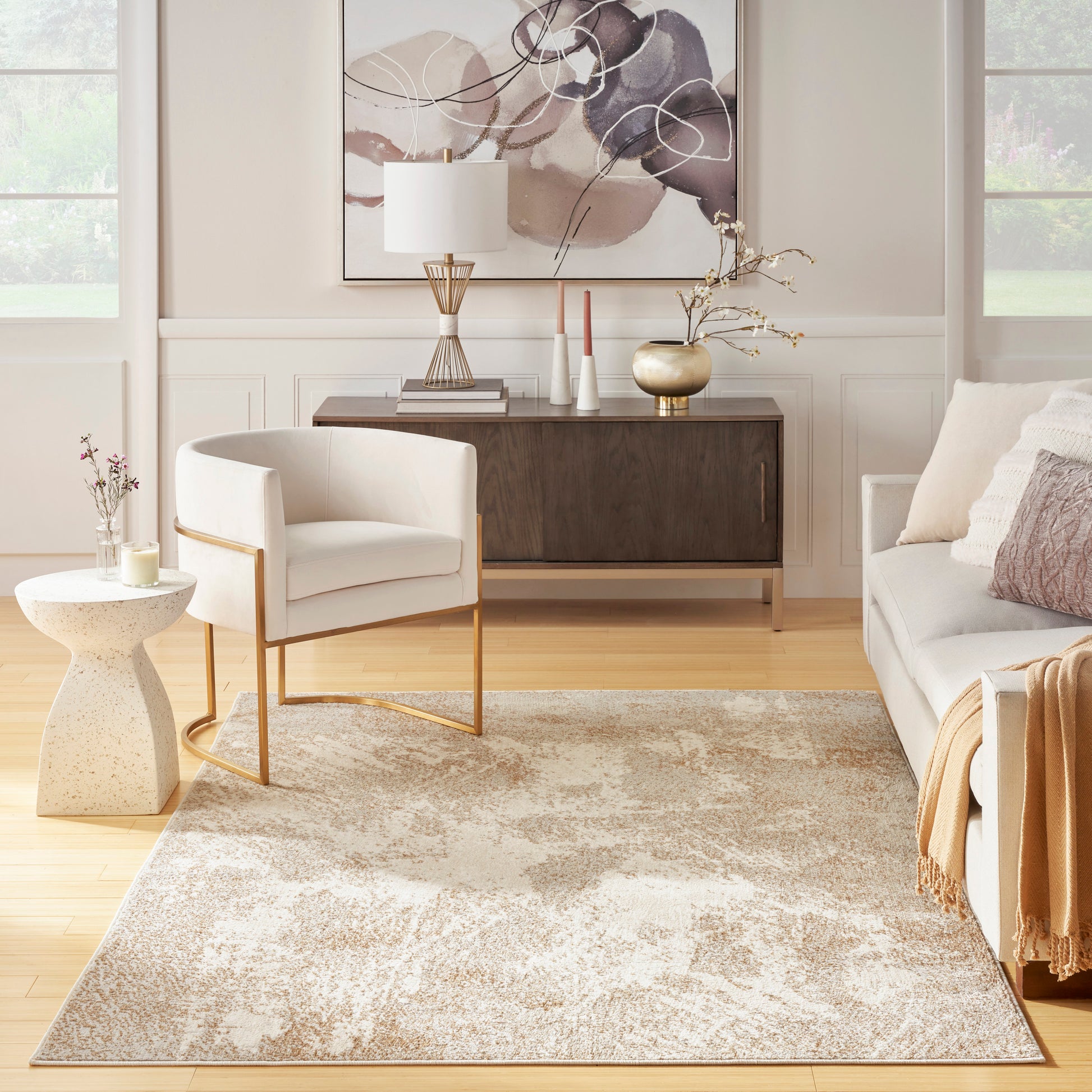Neutral modern rug, 5' x 7', beige and cream tones.