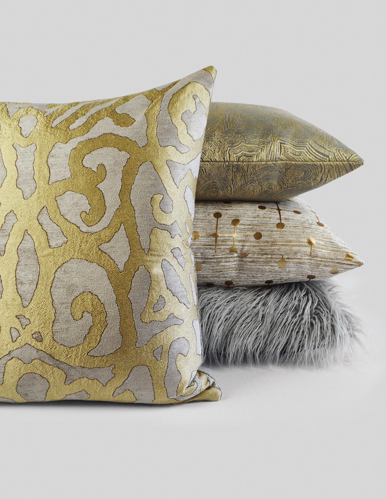 D.V. KAP HOME   24" x 24" Morse Pillow - Gold Glam, Modern    - 2947-G-2424