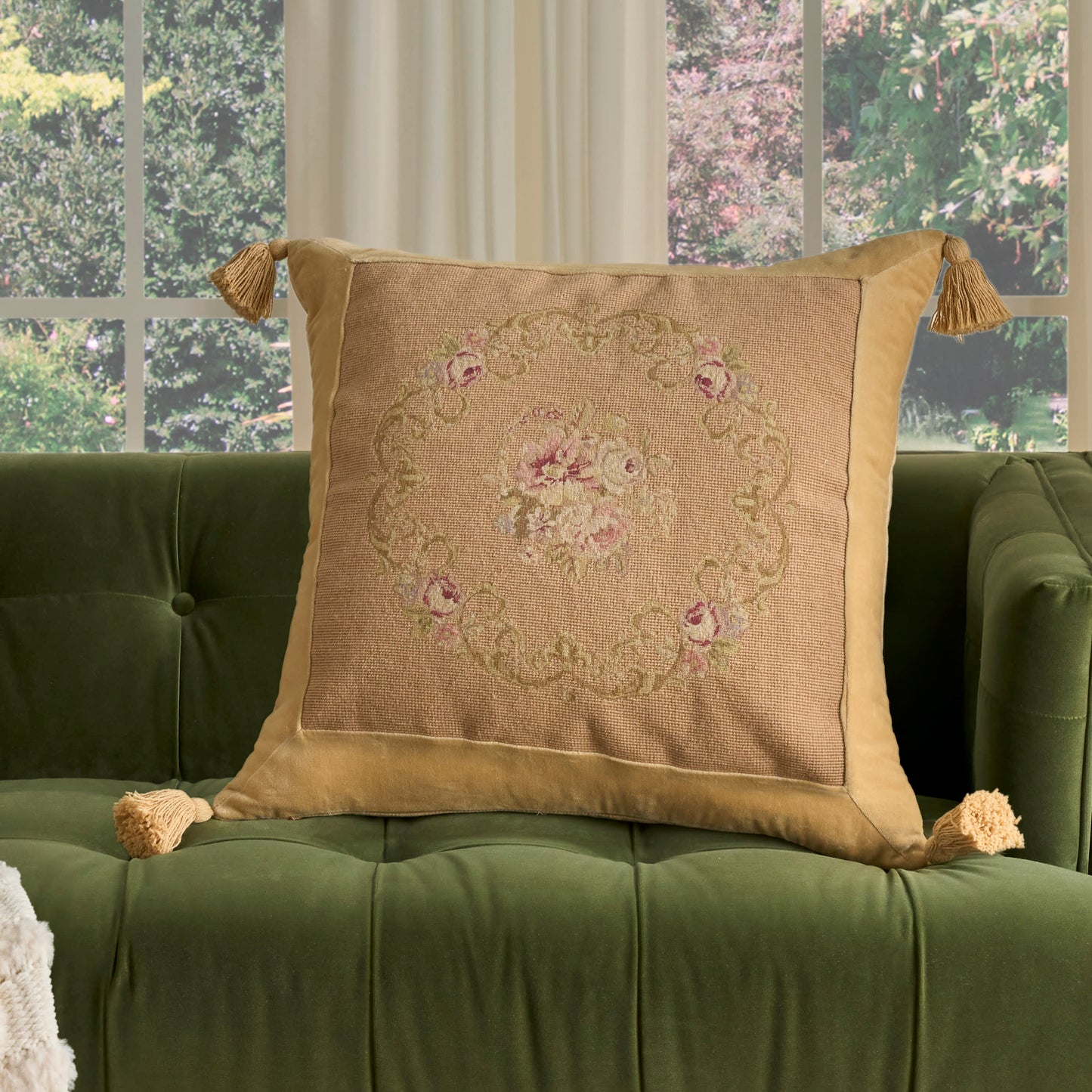 NOURISON HOME   24" x 24" Mina Victory Vintage Blush    - 798019091385