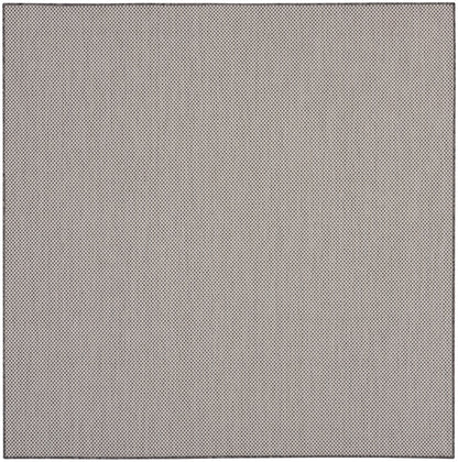 Gray rug with a square-grid pattern.
