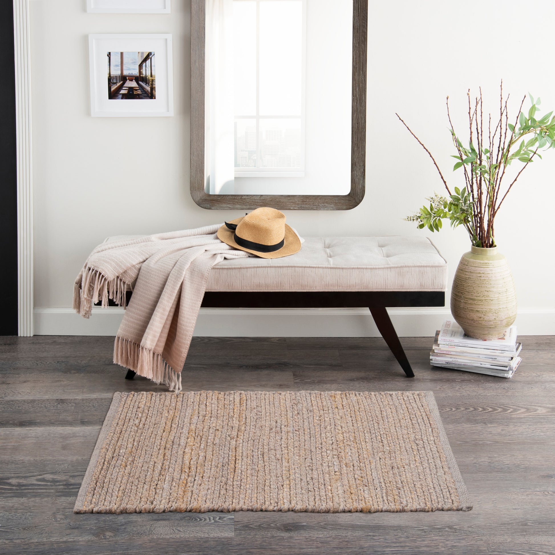 Beige farmhouse rug, 3' x 5', jute.
