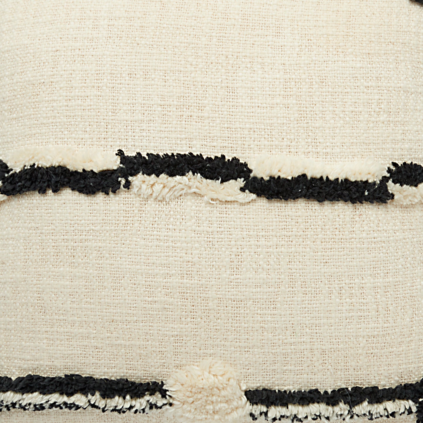 NOURISON HOME   18" x 18" Mina Victory Modern Black Ivory    - 798019068929