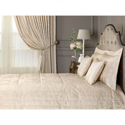 Decorative pillow BAROQUE